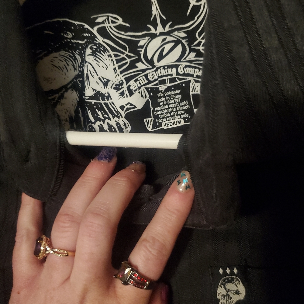 button down shirt - Picture 3 of 3
